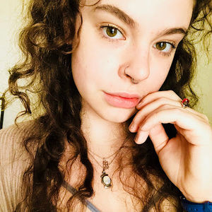 Meet your Posher, Gabrielle